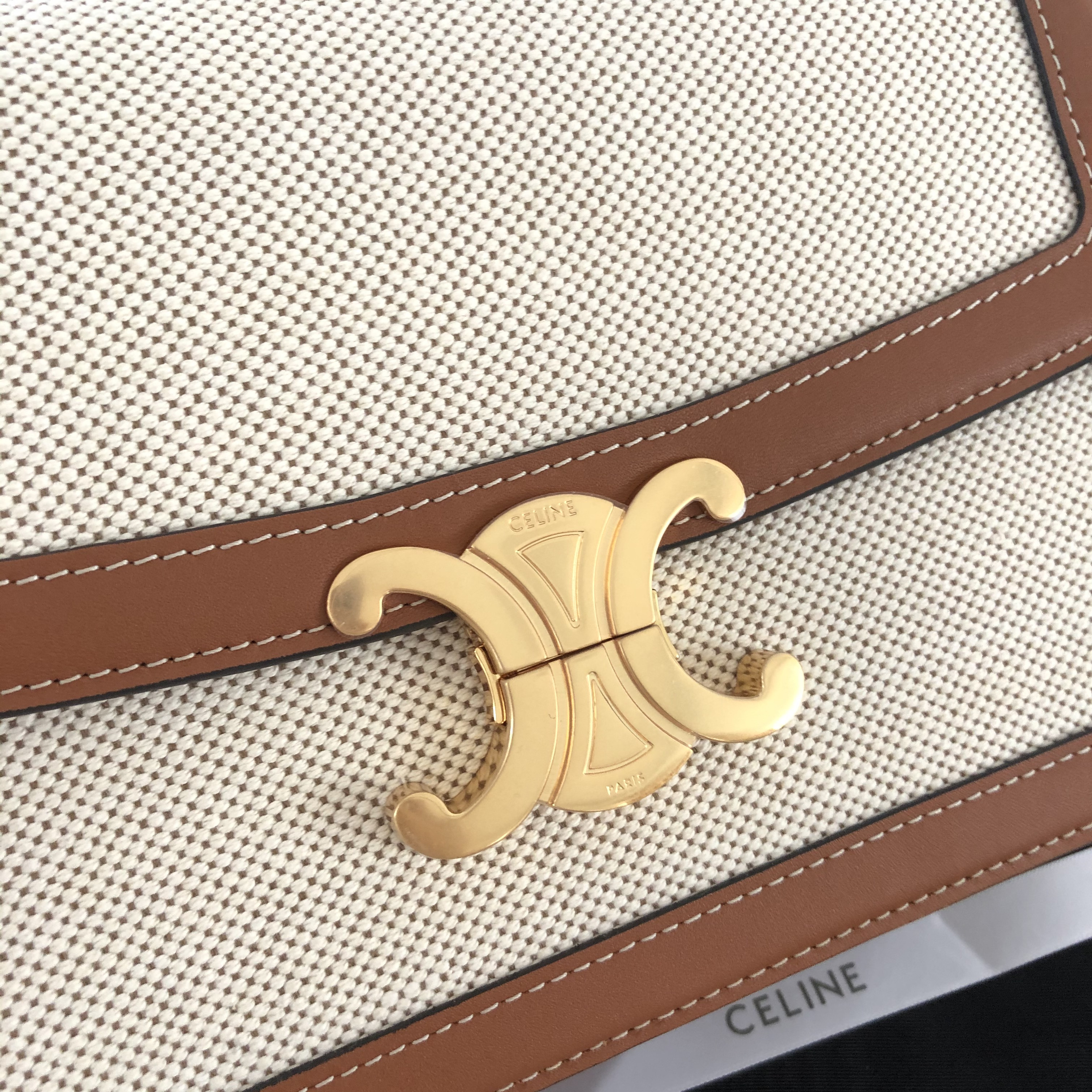 셀린느 틴 트리오페 자수 미디엄 NATURAL 숄더백